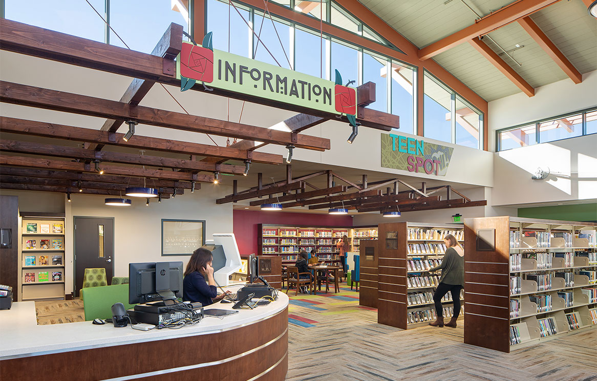 Mission Hills-Hillcrest/Knox Library Information Desk & Teen Area